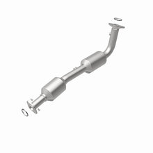 Load image into Gallery viewer, MagnaFlow Direct Fit Catalytic Converter 07-09 Toyota Tundra/Sequoia V8 4.7L