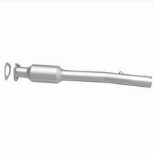 Load image into Gallery viewer, MagnaFlow Direct Fit Catalytic Converter 2000-2002 Ford E-150/E-250/E-350 Ecoline/Super Duty