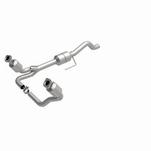 Load image into Gallery viewer, MagnaFlow Direct Fit Catalytic Converter 00-03 Dodge Durango 4.7L