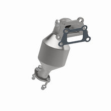 Load image into Gallery viewer, MagnaFlow Direct Fit Catalytic Converter 2012-2014 Equinox 3 3.6 L Underbody
