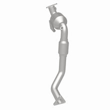 Load image into Gallery viewer, MagnaFlow Direct Fit Catalytic Converter 07 VW Touareg 3.6L Rear close