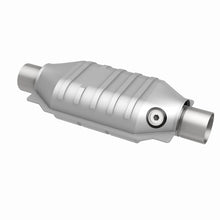 Load image into Gallery viewer, MagnaFlow Universal Catalytic Converter 2.25 W/O2 Boss