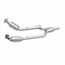 Load image into Gallery viewer, MagnaFlow Direct Fit Catalytic Converter 96-97 Mercury Cougar 3.8L
