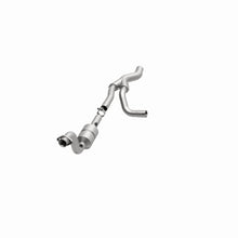 Load image into Gallery viewer, MagnaFlow Direct Fit Catalytic Converter 04-06 Dodge Durango 5.7L Passenger Side