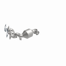 Load image into Gallery viewer, MagnaFlow Direct Fit Catalytic Converter 04-06 Toyota Sienna 3.3L