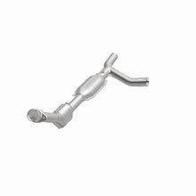 Load image into Gallery viewer, MagnaFlow Direct Fit Catalytic Converter 01-03 Ford E150 4.2L Passenger Side
