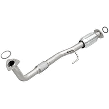 Load image into Gallery viewer, MagnaFlow Direct Fit Catalytic Converter 97-01 Toyota Camry 2.2L