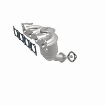 Load image into Gallery viewer, MagnaFlow Direct Fit Catalytic Converter 11-13 Kia Sorento 2.4L Manifold