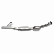 Load image into Gallery viewer, MagnaFlow Direct Fit Catalytic Converter 99-02 Expedition 5.4L 4wd