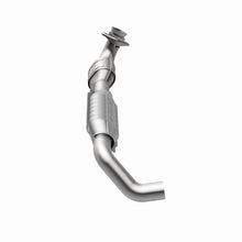 Load image into Gallery viewer, MagnaFlow Direct Fit Catalytic Converter 04-06 F-150 Pickup 5.4L 2WD D/S