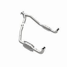 Load image into Gallery viewer, MagnaFlow Direct Fit Catalytic Converter 94-95 Disc./Defender 3.9L