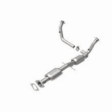 Load image into Gallery viewer, MagnaFlow Direct Fit Catalytic Converter 00-04 S10/Sonoma 4.3L