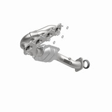 Load image into Gallery viewer, MagnaFlow Direct Fit Catalytic Converter 04-08 Cadillac XLR 4.6L Passenger Side