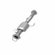 Load image into Gallery viewer, MagnaFlow Direct Fit Catalytic Converter 99-02 4Runner Rear 3.4L