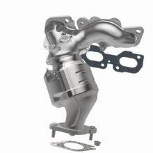 Load image into Gallery viewer, MagnaFlow Direct Fit Catalytic Converter 01-04 Escape 3.0 rear manif