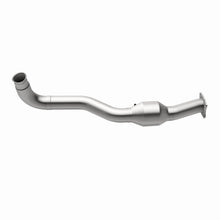 Load image into Gallery viewer, MagnaFlow Direct Fit Catalytic Converter01-05 GM Silv/Sierra 6.6L