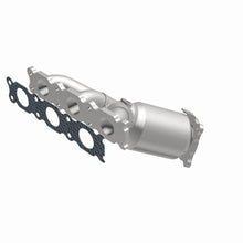 Load image into Gallery viewer, MagnaFlow Direct Fit Catalytic Converter 08-12 Land Rover LR2 3.2L