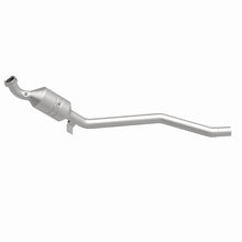 Load image into Gallery viewer, MagnaFlow Direct Fit Catalytic Converter 2006-2011 R350 3.5 L Underbody