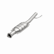 Load image into Gallery viewer, MagnaFlow Direct Fit Catalytic Converter 2005 Ford Escape 3.0L