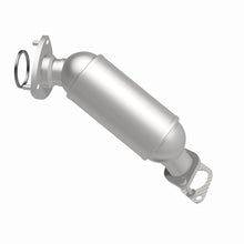 Load image into Gallery viewer, MagnaFlow Direct Fit Catalytic Converter 07-08 GM SUV 3.6L Rear OEM