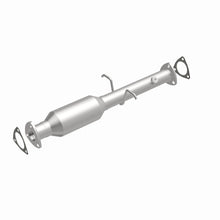 Load image into Gallery viewer, MagnaFlow Direct Fit Catalytic Converter 96-00 GM S-10/Sonoma/Homb
