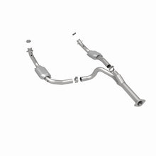 Load image into Gallery viewer, MagnaFlow Direct Fit Catalytic Converter 2002 Chevy E 1500 Van 4.3L