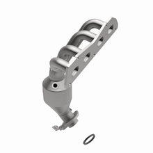 Load image into Gallery viewer, MagnaFlow Direct Fit Catalytic Converter 09 Toyota Venza 2.7L