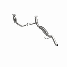 Load image into Gallery viewer, MagnaFlow Direct Fit Catalytic Converter 00-01 Dodge Dakota 4.7L *California*