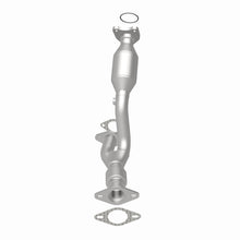 Load image into Gallery viewer, MagnaFlow Direct Fit Catalytic Converter 2008-2009 G6 3.5 L Underbody