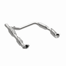Load image into Gallery viewer, MagnaFlow Direct Fit Catalytic Converter Ford E350 Van 06 5.4L OEM