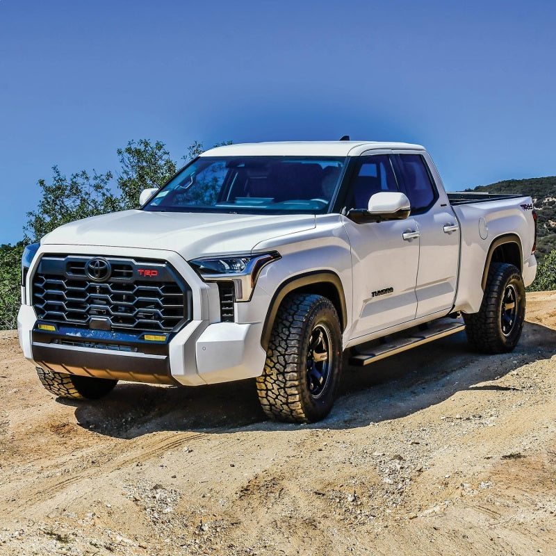 Westin 2022 Toyota Tundra Dbl Cab & Crew Max R5 Nerf Step Bars - Textured Black - GTR Auto
