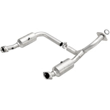 Load image into Gallery viewer, MagnaFlow DF Catalytic Conv 06-09 Ford Explorer 4.6L Y-Pipe Assy/07-09 Explorer Sport Trac 4.6L
