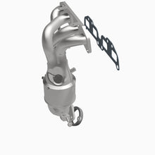 Load image into Gallery viewer, MagnaFlow Direct Fit Catalytic Converter 02-06 Sentra 2.5L OEM
