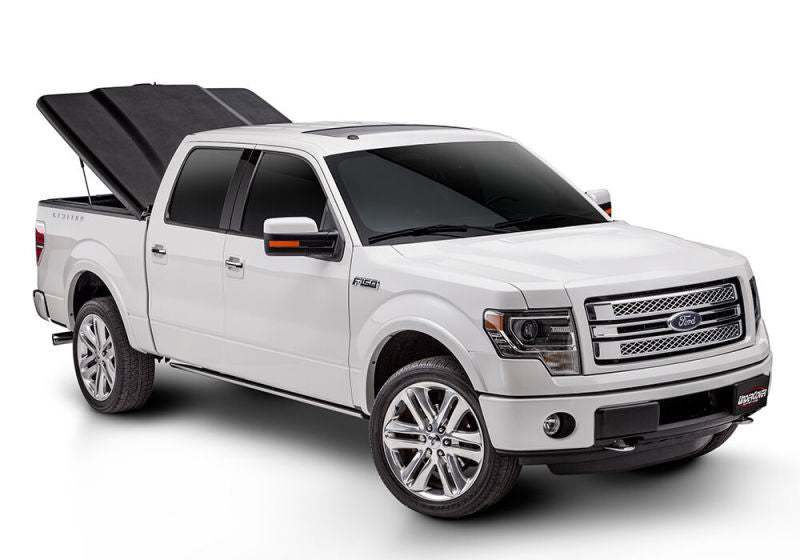 UnderCover 19-20 Chevy Silverado 1500 6.5ft Elite Bed Cover - Black Textured