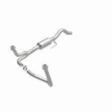 Load image into Gallery viewer, MagnaFlow Direct Fit Catalytic Converter California Grade 00-01 Dodge Durango 5.9L
