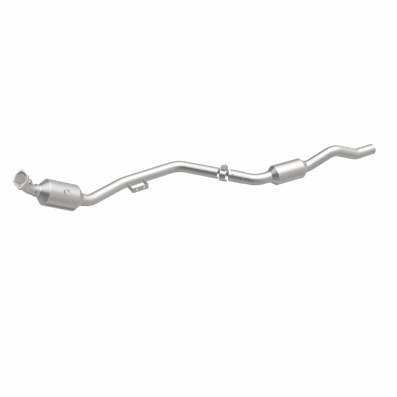 MagnaFlow Direct Fit Catalytic Converter OEM 2007 Mercedes-Benz E350 Underbody - 69.125in Length 5411666