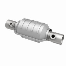 Load image into Gallery viewer, MagnaFlow Universal Catalytic Converter 2 Dual O2 Boss