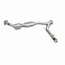 Load image into Gallery viewer, MagnaFlow Direct Fit Catalytic Converter 03 Lincoln Navigator 5.4L
