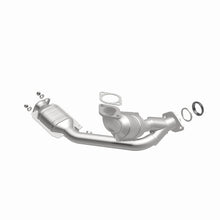Load image into Gallery viewer, MagnaFlow Direct Fit Catalytic Converter 01-02 Mitsu Montero 3.5L