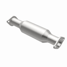 Load image into Gallery viewer, MagnaFlow Direct Fit Catalytic Converter 97-98 Mitsu Diamante 3.5L