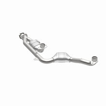 Load image into Gallery viewer, MagnaFlow Direct Fit Catalytic Converter 99-01 Continental 4.6L 50S