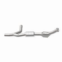 Load image into Gallery viewer, MagnaFlow Direct Fit Catalytic Converter 97-00 Ford Vans 4.2L