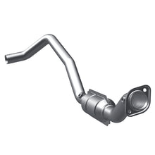 Load image into Gallery viewer, MagnaFlow Direct Fit Catalytic Converter 04-05 Ram 1500 DS OEM