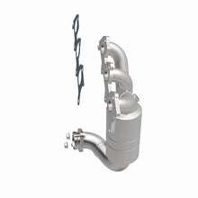 Load image into Gallery viewer, MagnaFlow DF Cat Conv 07-11 Chrysler Sebring 2.7L Fr Manifold / 08-10 Dodge Avenger 2.7L Fr Manifold