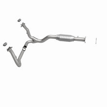 Load image into Gallery viewer, MagnaFlow Direct Fit Catalytic Converter 2000 S10/Sanoma 4.3L