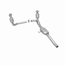 Load image into Gallery viewer, MagnaFlow Direct Fit Catalytic Converter 00-03 Dodge Dakota 2WD 4.7L