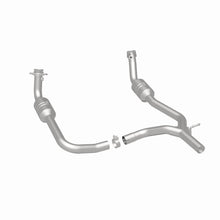 Load image into Gallery viewer, MagnaFlow Direct Fit Catalytic Converter 2009-2014 E-150 4.6 L Underbody