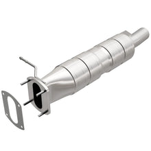 Load image into Gallery viewer, MagnaFlow Direct Fit Catalytic Converter 05-07 Ford F-Series Rear