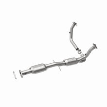 Load image into Gallery viewer, MagnaFlow Direct Fit Catalytic Converter 00-04 S10/Sonoma 4.3L