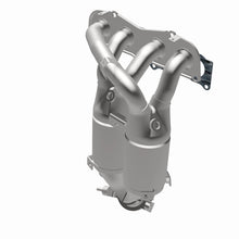 Load image into Gallery viewer, MagnaFlow Direct Fit Catalytic Converter 01-06 Toyota Highlander 2.4L